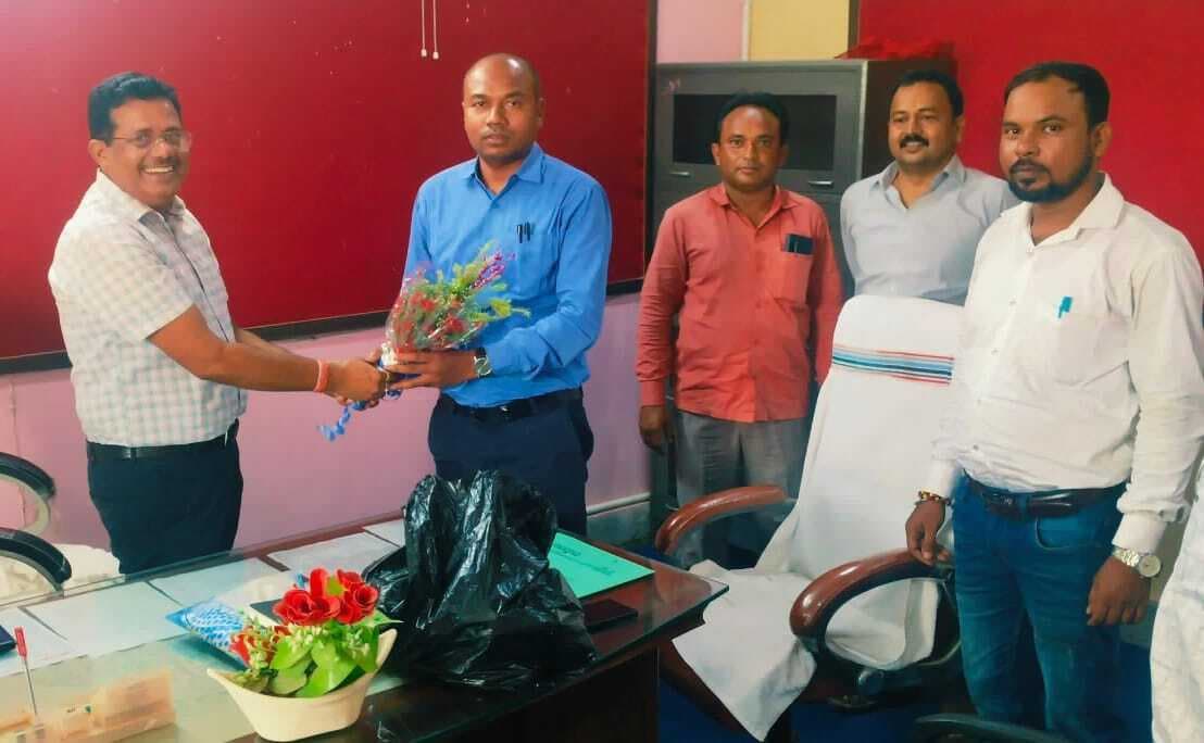 नवपदस्थापित सीओ प्रभात भूषण ने दिया योगदान