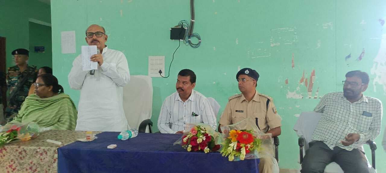 सरकार किसानों को केवल ट्रैक्टर ही नहीं, आधुनिक कृषि यंत्र भी दे रही है