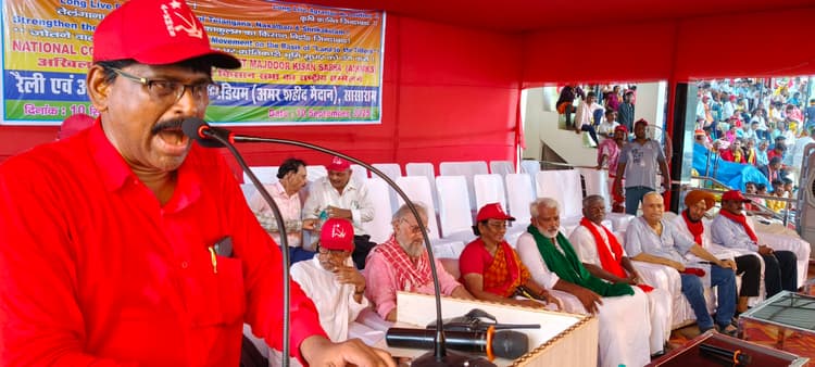 किसानों का शोषण कर रही केंद्र भाजपा सरकार : सुबोध मित्रा