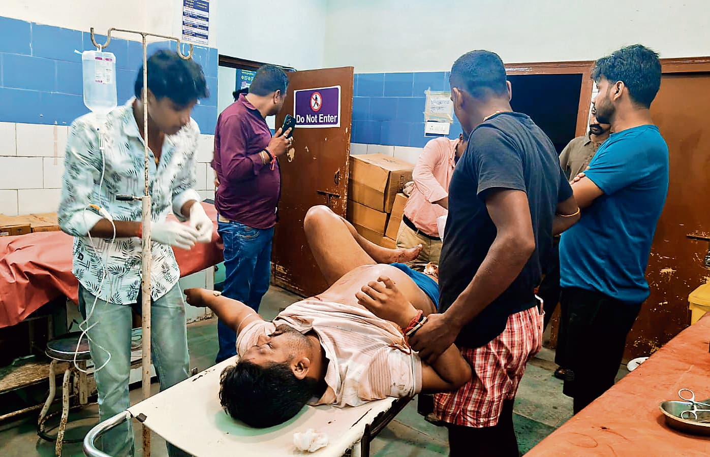 Aurangabad News : ट्रैक्टर की चपेट में आने से बाइक सवार वन विभाग के सिपाही की मौत, एक घायल