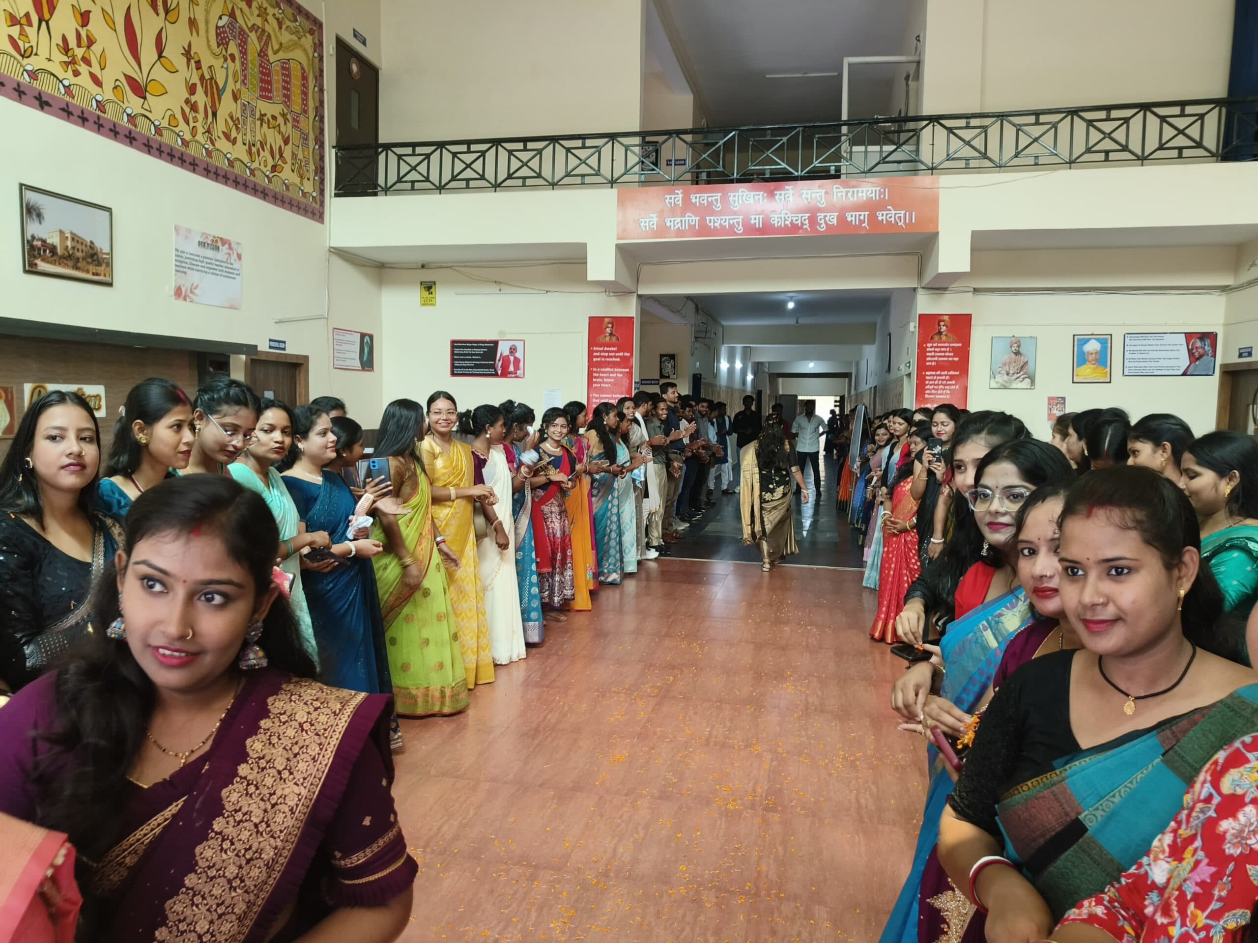 East Singhbhum News : भारत की नींव मजबूत करते हैं शिक्षक : प्राचार्य