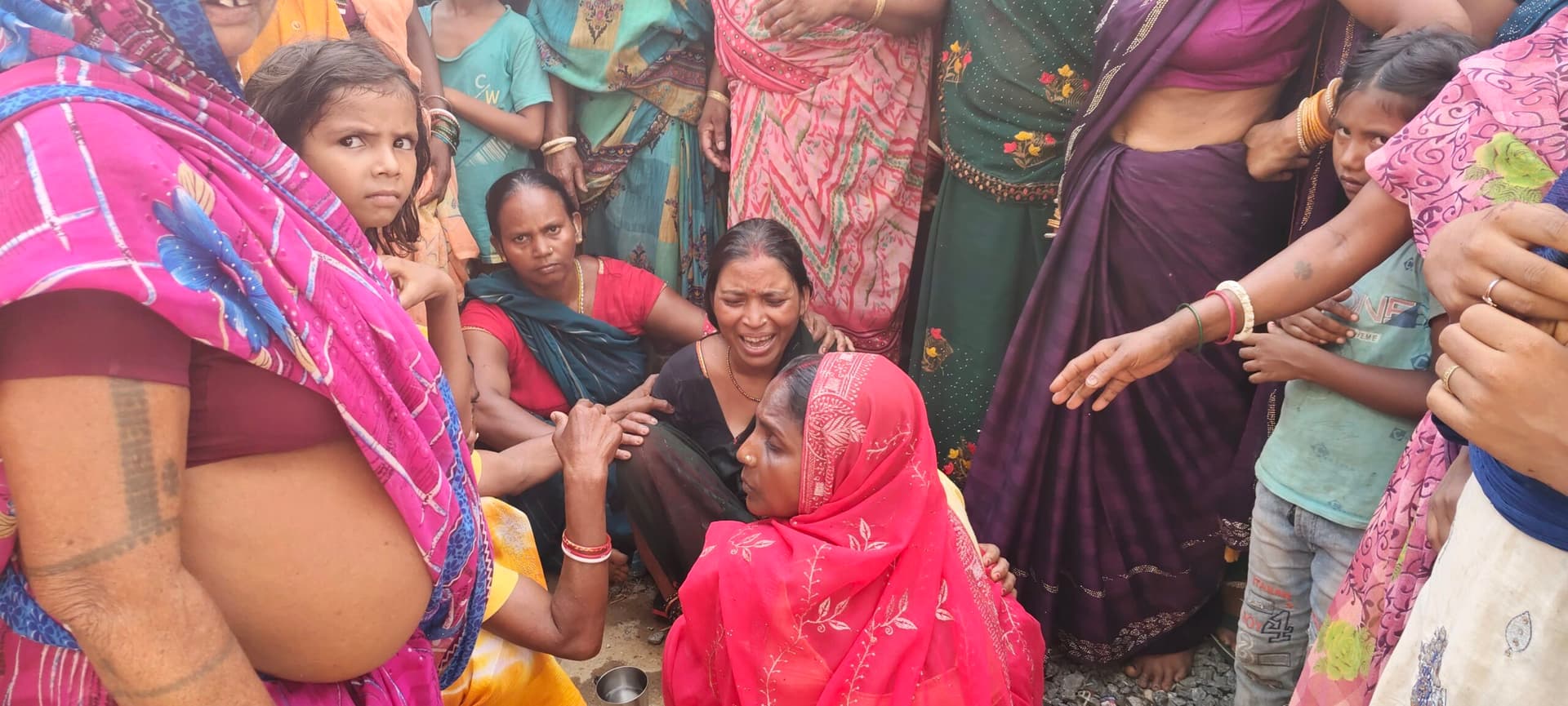 Giridih news: दोहरे हत्याकांड के आरोपी श्रीकांत का शव कड़ी सुरक्षा के बीच पहुंचा घर