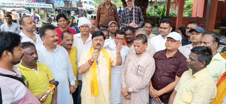 Bokaro News : भाजपा का बेरमो, चंद्रपुरा व गोमिया में प्रदर्शन