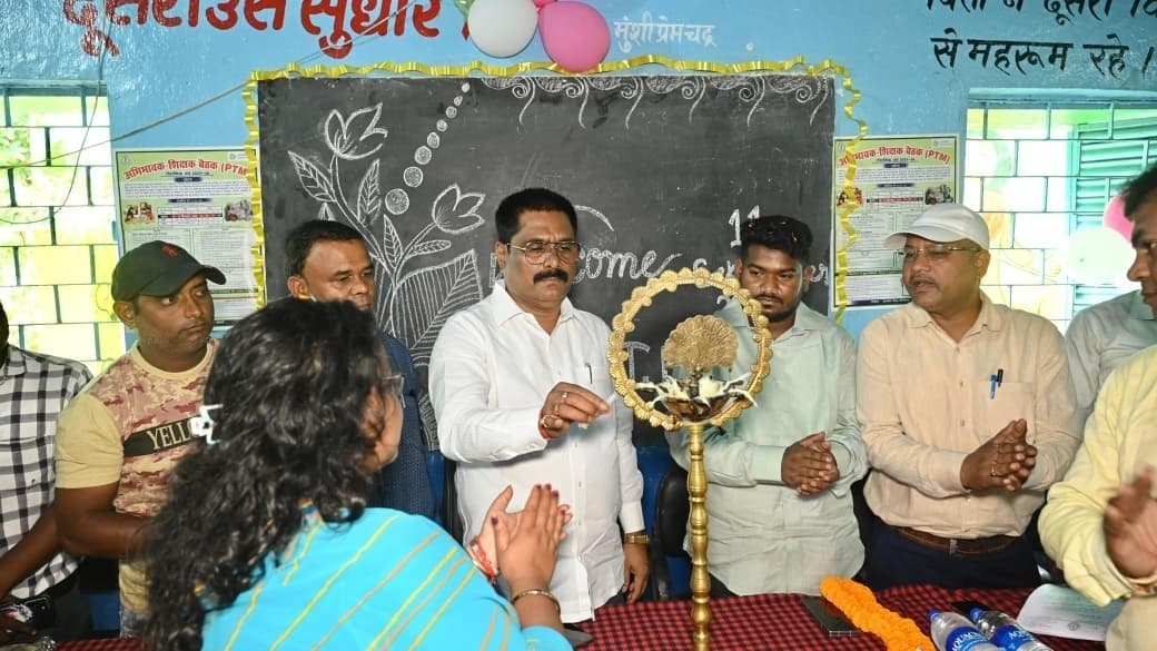 Bokaro News : शिक्षा की गुणवत्ता को सुदृढ़ कर रही राज्य सरकार : मंत्री