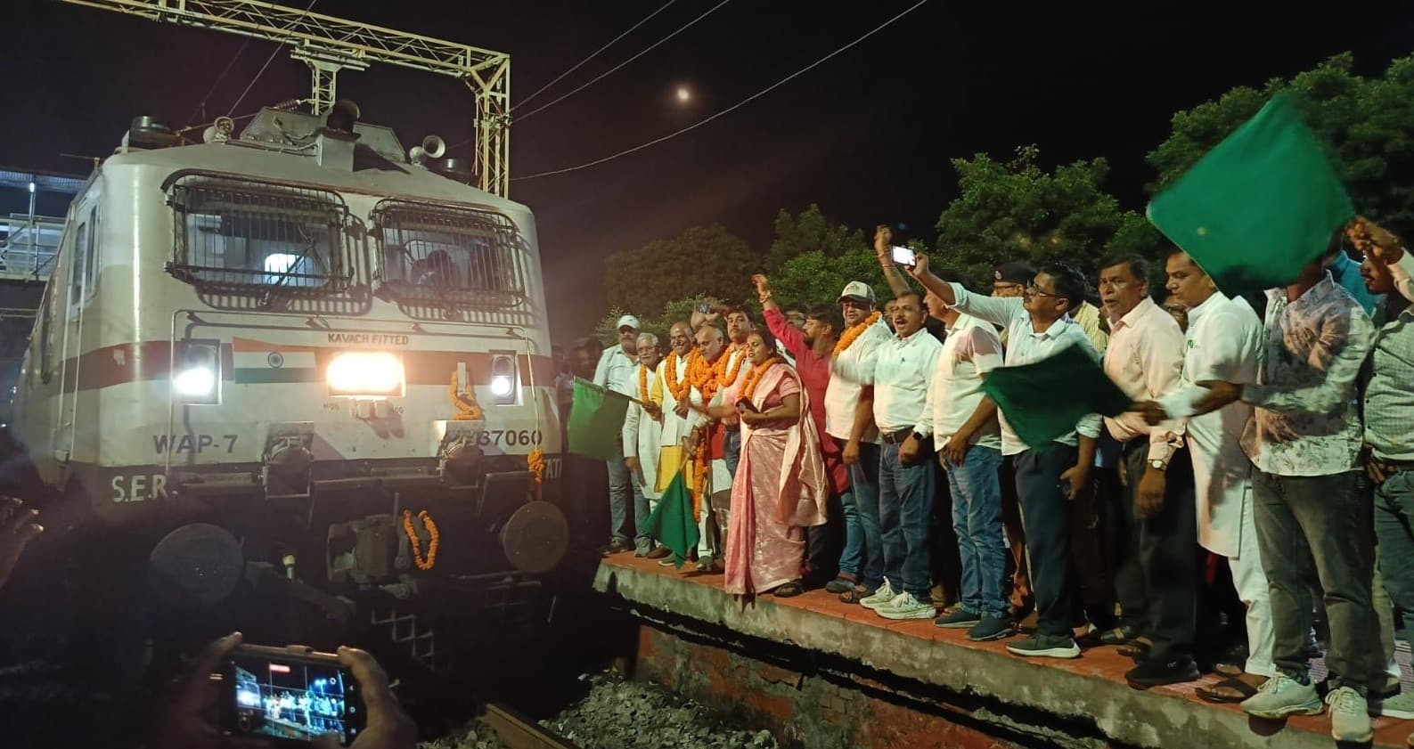 राय स्टेशन पर संबलपुर-जम्मूतवी एक्सप्रेस ट्रेन का ठहराव शुरू