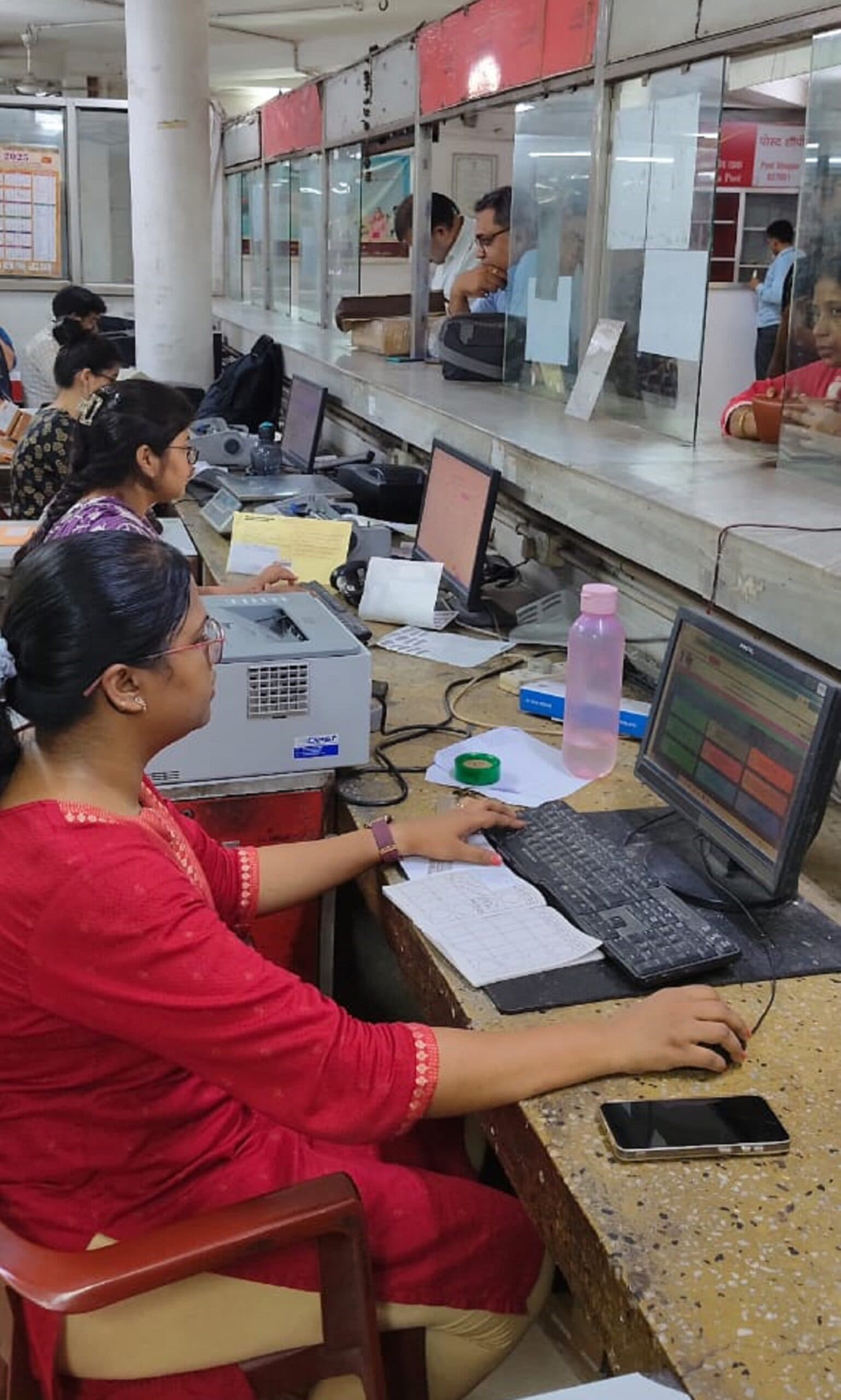 Bokaro News : अब प्रधान डाकघर में रात्रि आठ बजे तक होगी स्पीड पोस्ट व पार्सल की बुकिंग