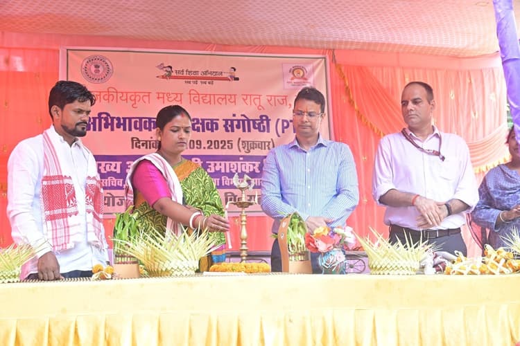 Ranchi news : स्कूल से लगातार अनुपस्थित रहनेवाले बच्चों के अनुत्तीर्ण होने की संभावना अधिक : शिक्षा सचिव