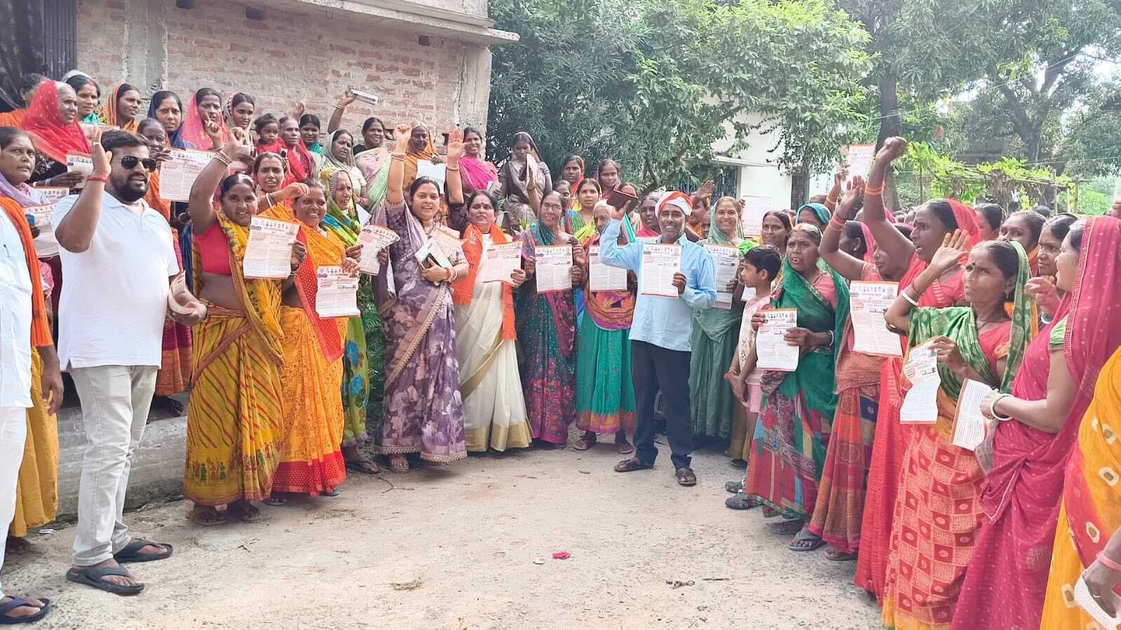 जलपा में सरकारी योजनाओं की दी गयी जानकारी