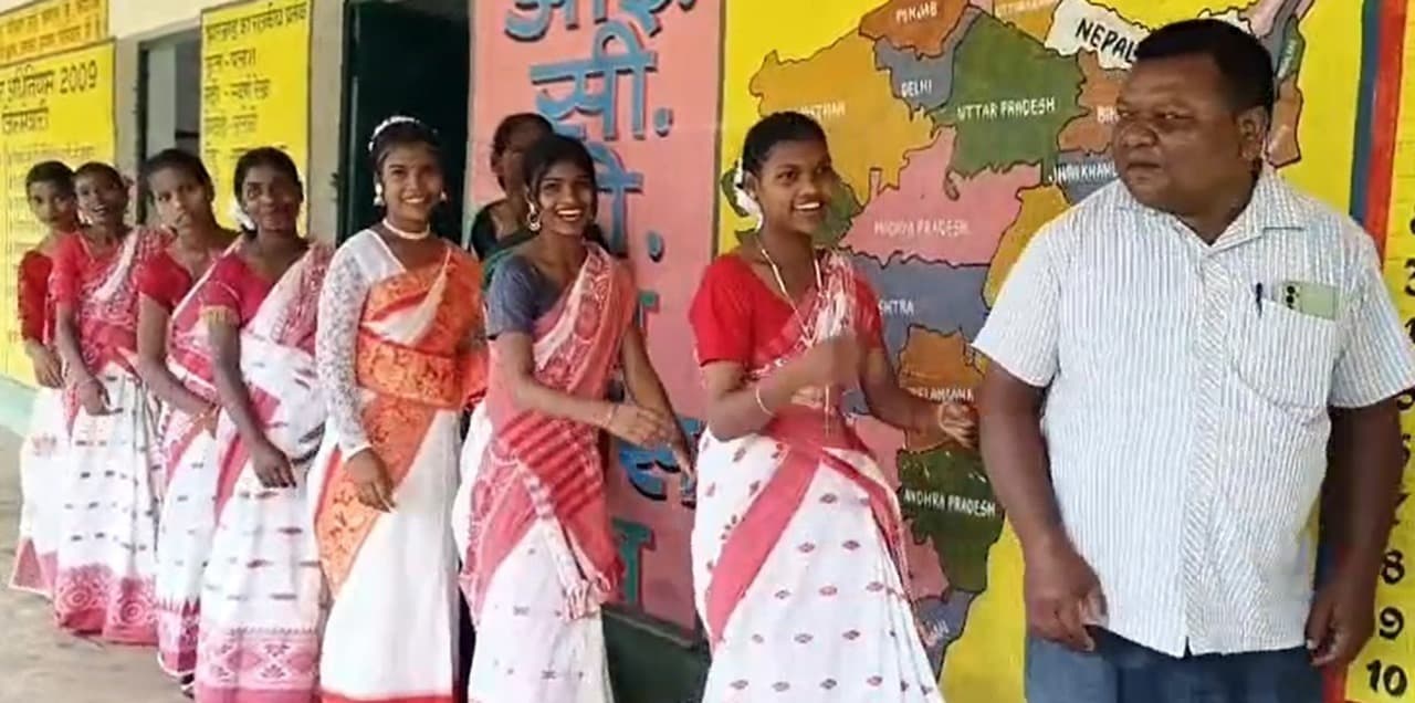 पीएमश्री रामवि खलारी में अभिभावक-शिक्षक बैठक आयोजित