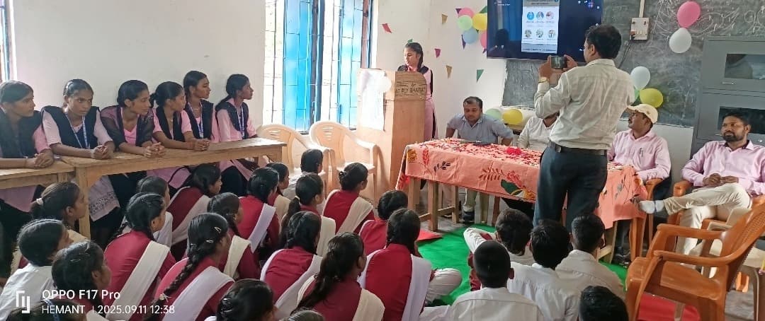 आत्महत्या रोकथाम दिवस पर बच्चों को दी गयी जानकारी