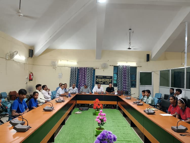 Deoghar news : हिंदी दिवस पर भाषण प्रतियोगिता में बच्चों ने कौशल का किया प्रदर्शन