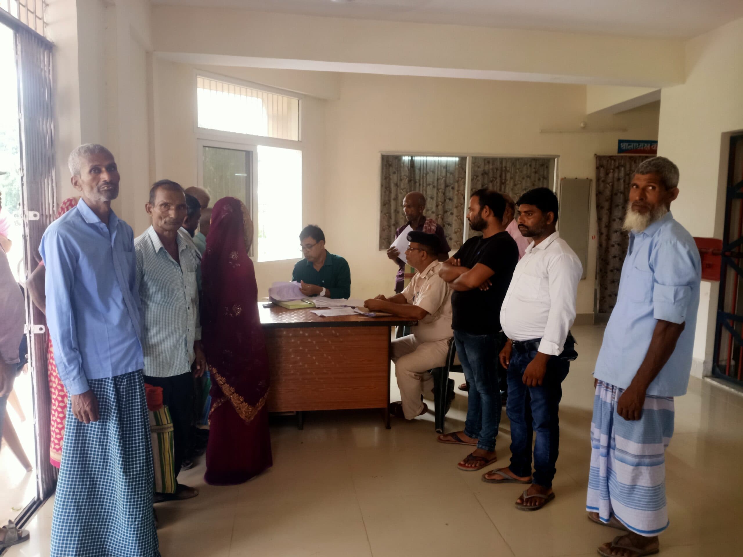 जनता दरबार में तीन मामलों का किया गया निष्पादन