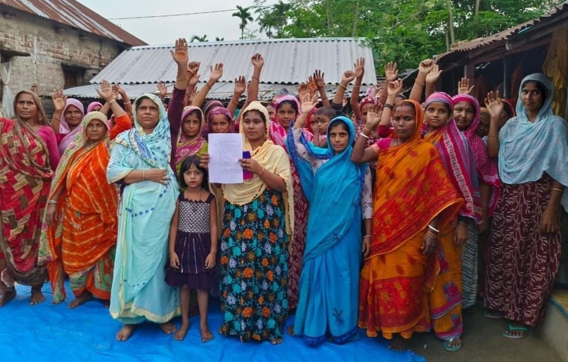 मुख्यमंत्री महिला रोजगार योजना में अवैध उगाई पर जताया आक्रोश