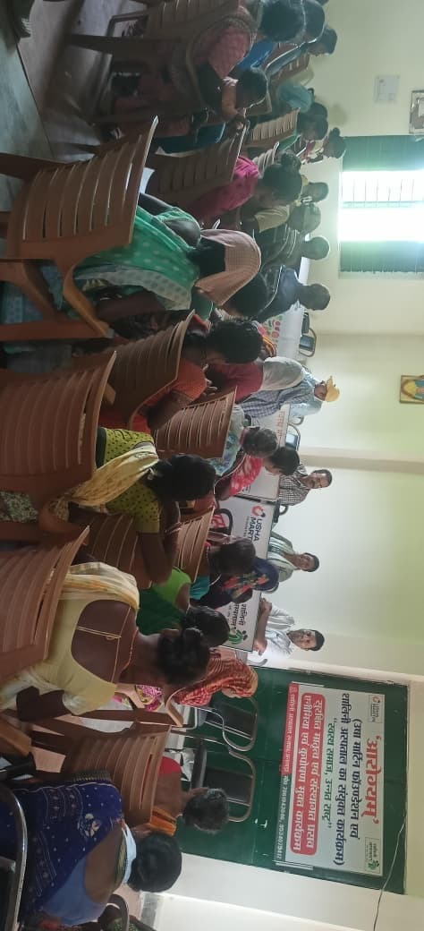 स्वास्थ्य एवं पोषण दिवस को लेकर ग्रामीणों के स्वास्थ्य की हुई जांच