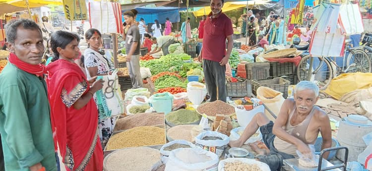 Bokaro News : कोयलांचल में 100 रुपये किलो नोनी साग