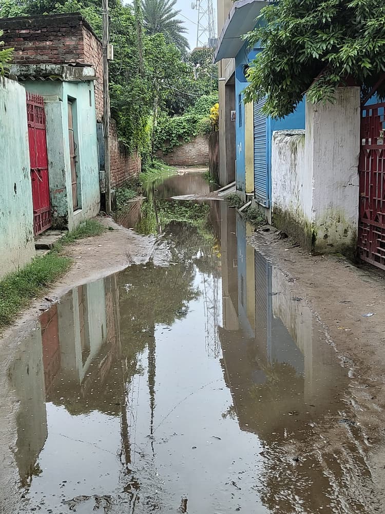 झमाझम बारिश से शहरी क्षेत्र में जलजमाव से बढ़ी लोगों की परेशानी