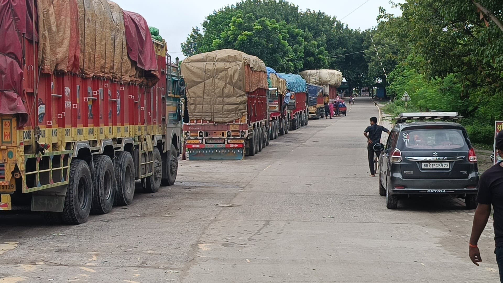 सात दिनों बाद इंडो-नेपाल बॉर्डर खुला