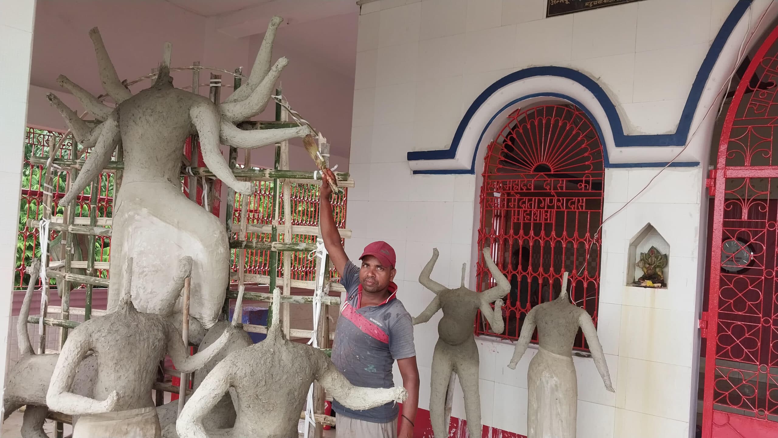 मूर्तिकारों को नहीं मिल वाजिब मेहनताना