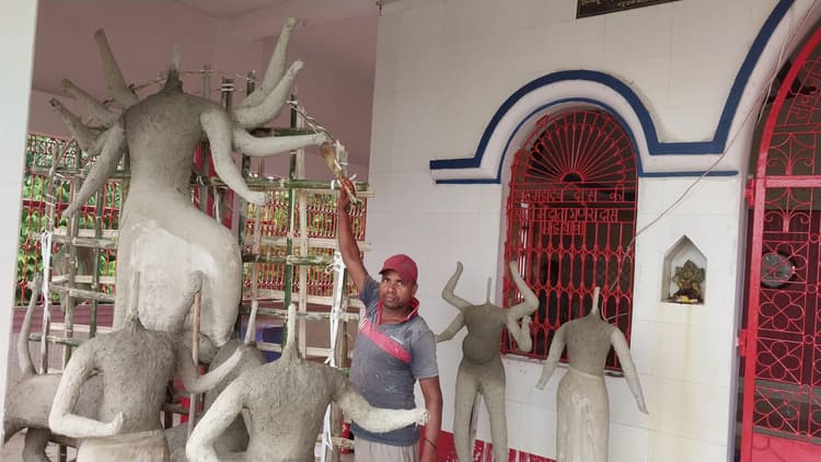 मूर्तिकारों को नहीं मिल वाजिब मेहनताना