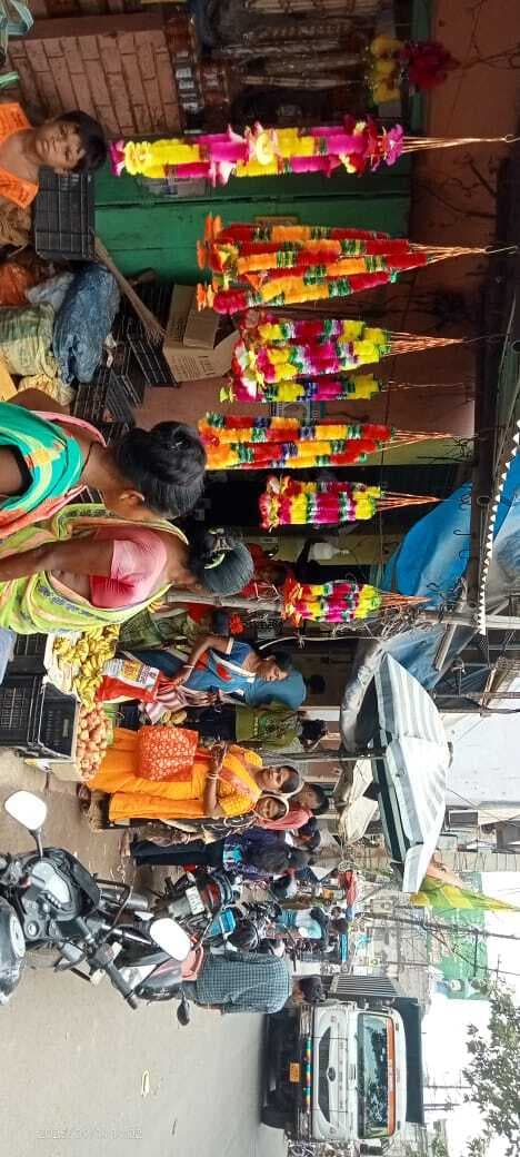 संतान की लंबी उम्र के लिए निर्जला उपवास कर माताओं ने की जितिया का व्रत