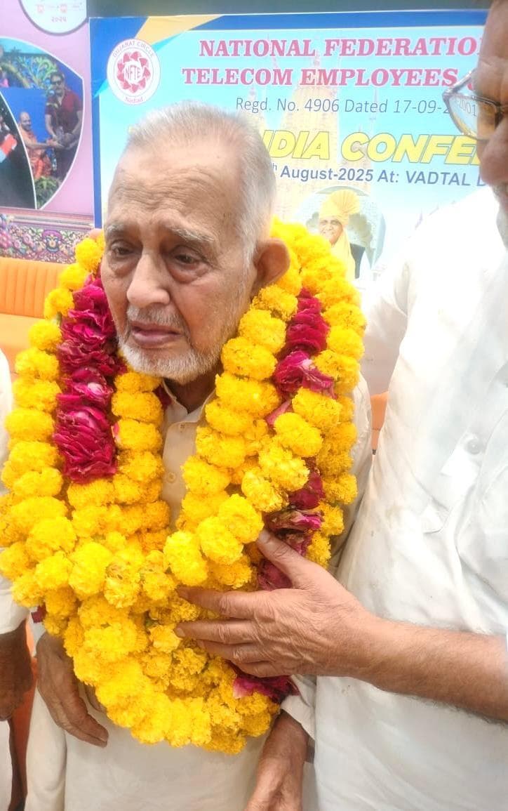 Jamshedpur news. एनएफटीइ के पूर्व राष्ट्रीय अध्यक्ष इस्लाम अहमद का इंतकाल