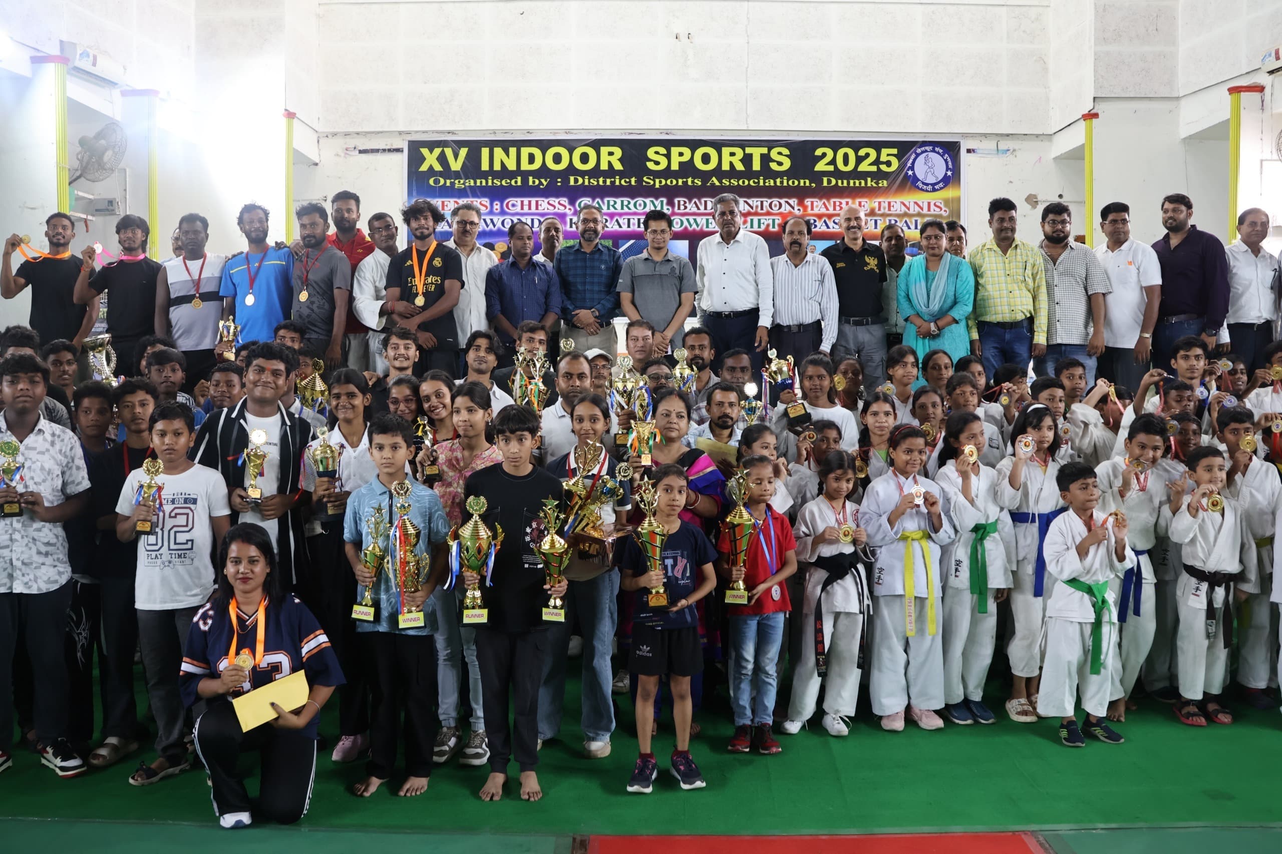 पारितोषिक वितरण के साथ 15वीं इंडोर स्पोर्ट्स संपन्न