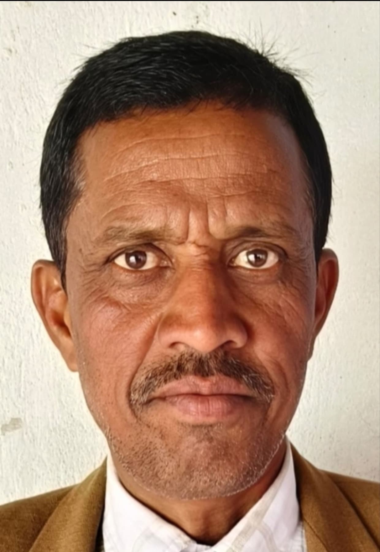 हिंदी जन-गण-मन की भाषा, लिखने बोलने व पढ़ने में हमें होना चाहिए गर्व : कामदेव