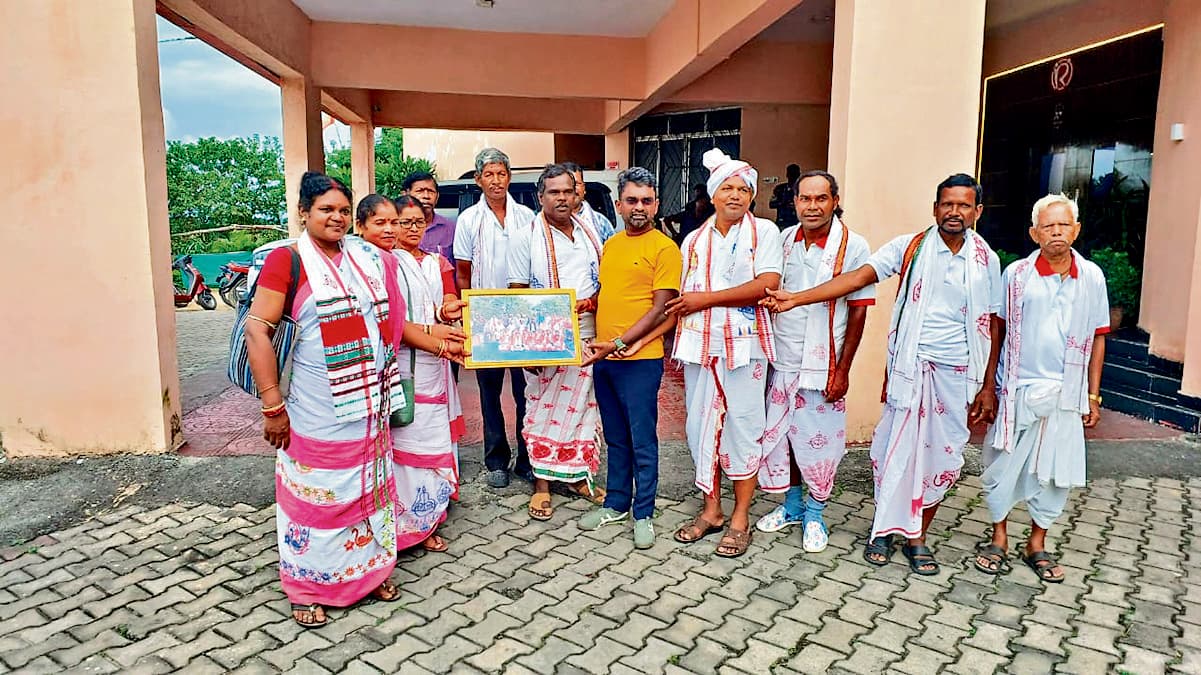 East Singhbhum News : भाषा-संस्कृति को जीवित रखे समाज