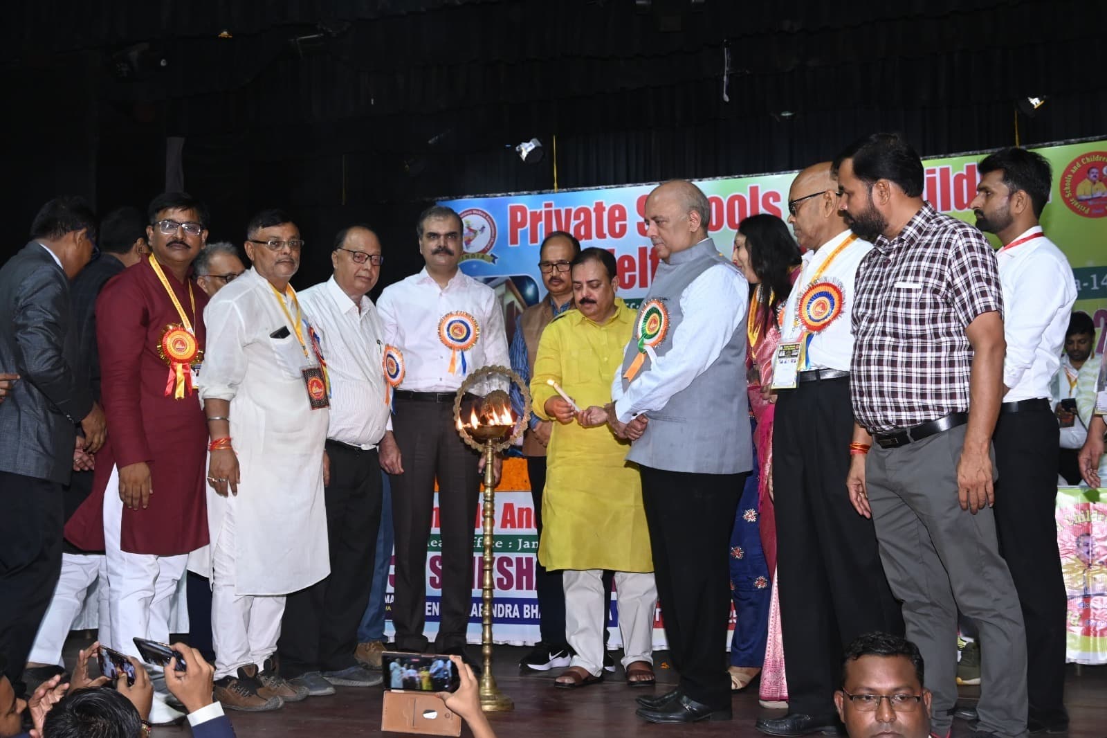 निजी स्कूल एसोसिएशन के 13वें सम्मान समारोह में तीन हजार को किया सम्मानित