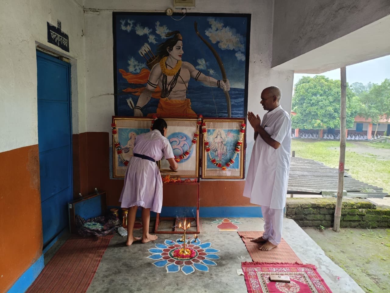 हिंदी सांस्कृतिक पहचान भी है: प्राचार्य