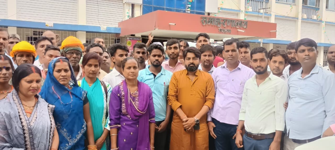 स्वच्छताकर्मियों की हड़ताल पर वार्ता विफल, 19 अक्तूबर को बड़े आंदोलन की चेतावनी