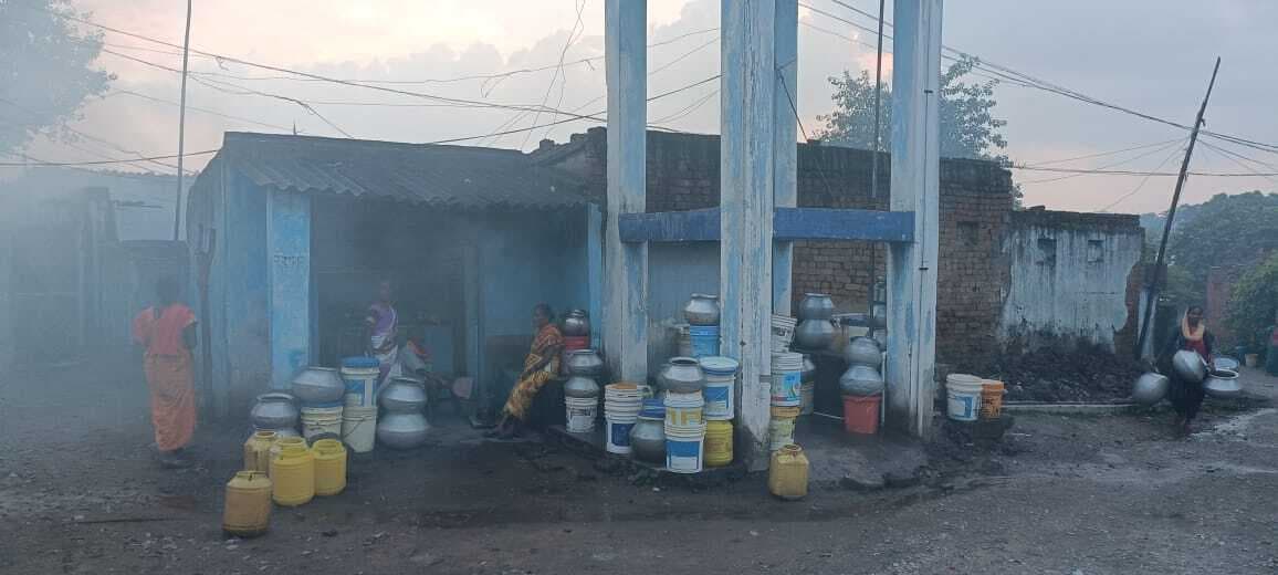 खदान के कारण सूखे जलस्रोत, नया धौड़ा में पेयजल संकट