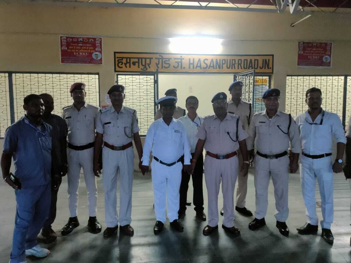 Samastipur News:वंदे भारत के आगमन को लेकर किया फ्लैग मार्च