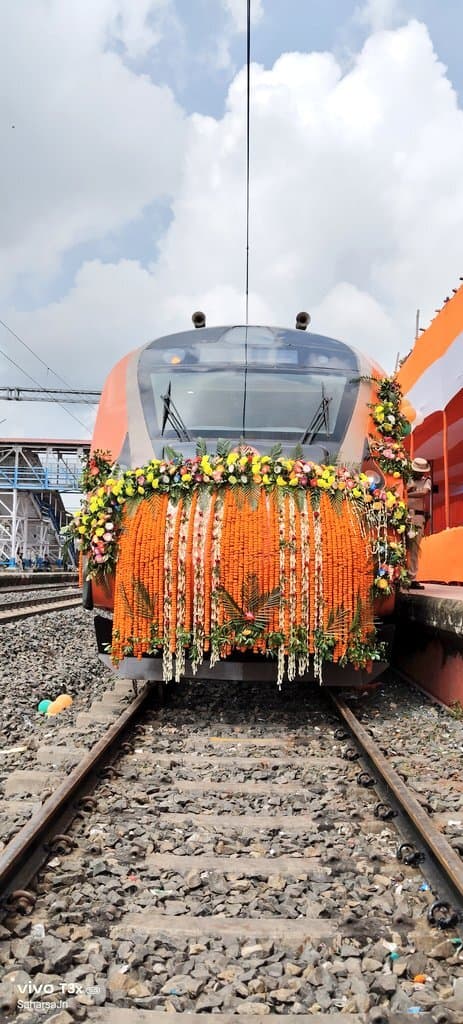 Samastipur News:एसी चेयरकार में 525 व एग्जीक्यूटिव क्लास में 990 रुपए का आरक्षित टिकट