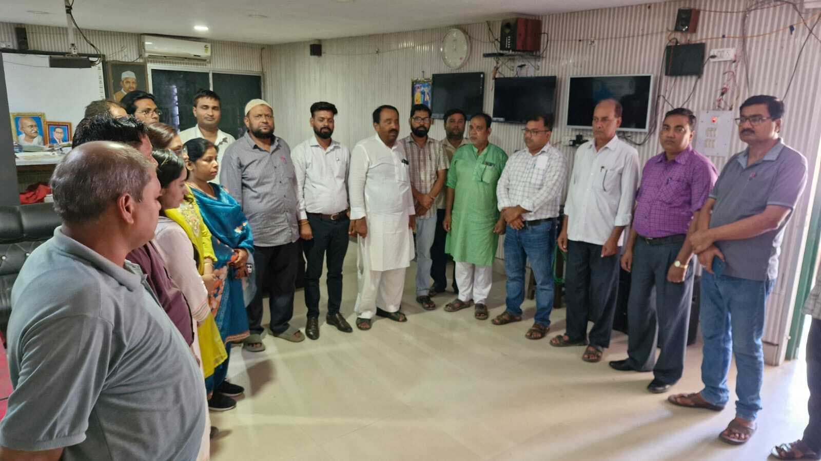 डॉ गंगानाथ झा ने अररिया में जलाया शिक्षा का अलख