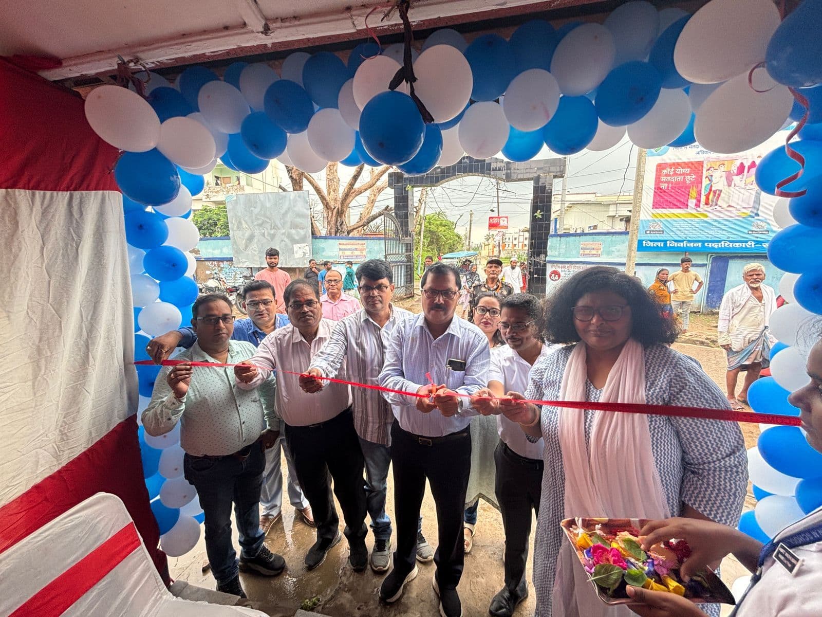 Madhubani News : राष्ट्रीय कृमि मुक्ति दिवस पर एसीएमओ ने दवा खिलाकर अभियान की शुरुआत की