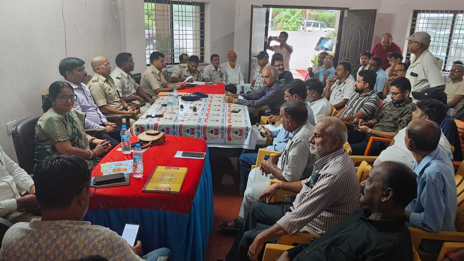 सौहार्दपूर्ण वातावरण में मनायें दुर्गापूजा, सुरक्षा का रहेगा पुख्ता इंतजाम