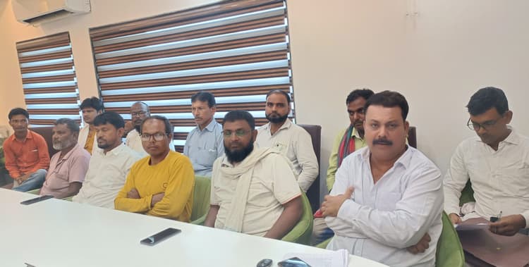 जिस जमीन पर पीएम की सभा हुई वहां के किसानों को अबतक नहीं मिला मुआवजा