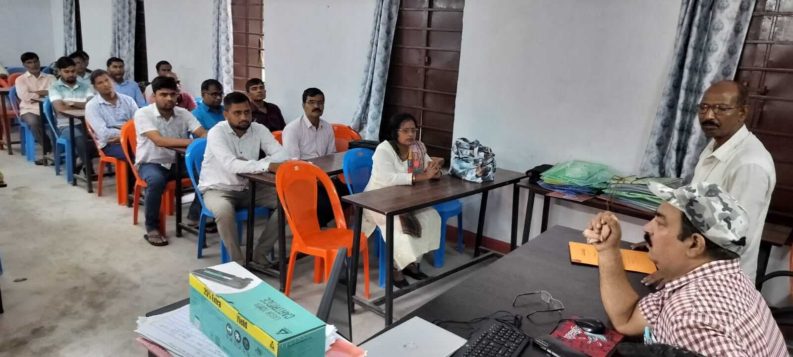 Samastipur News:ज्ञानवान शिक्षक होते बच्चों के ठोस भविष्य का आधार : बीईओ