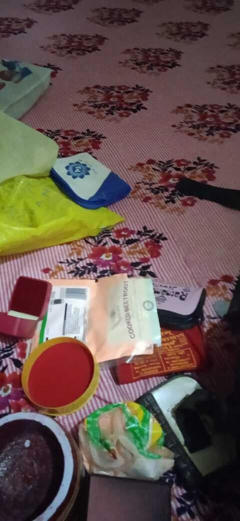 चोरों ने सूने घर को बनाया निशाना, लाखों के जेवरात व नकदी की चोरी