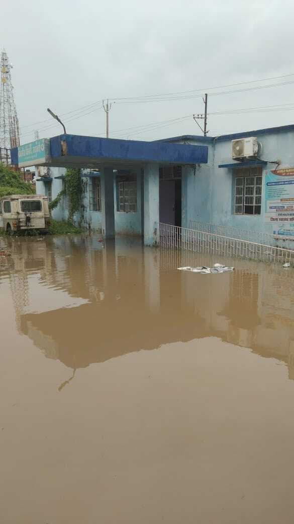 Madhubani News : मूसलाधार बारिश से जनजीवन प्रभावित, बदली शहर की सूरत