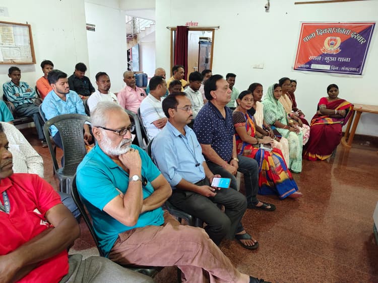 Chaibasa News : दुर्गापूजा पंडालों में सीसीटीवी व वाॅलंटियर्स जरूरी