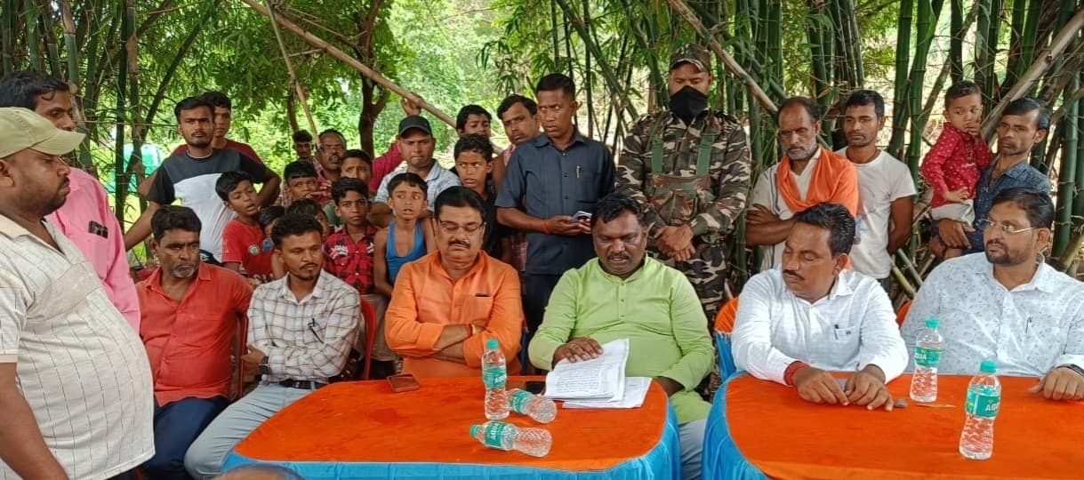 Bokaro News : जातिसूचक गालियां देने वालों पर कठोर कार्रवाई करे प्रशासन : अमर बाउरी