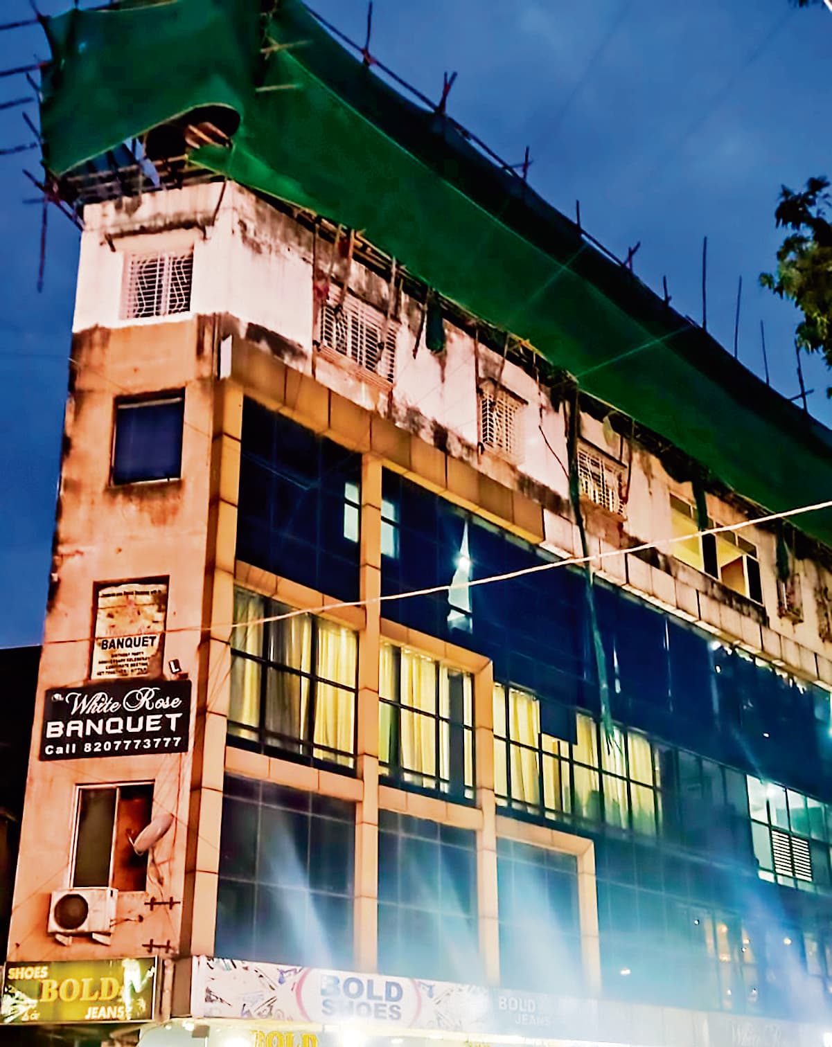 Jamshedpur News : साकची में एक, सोनारी में दो बिल्डिंग सील, जेएनएसी ने लगाया 2- 2 लाख जुर्माना