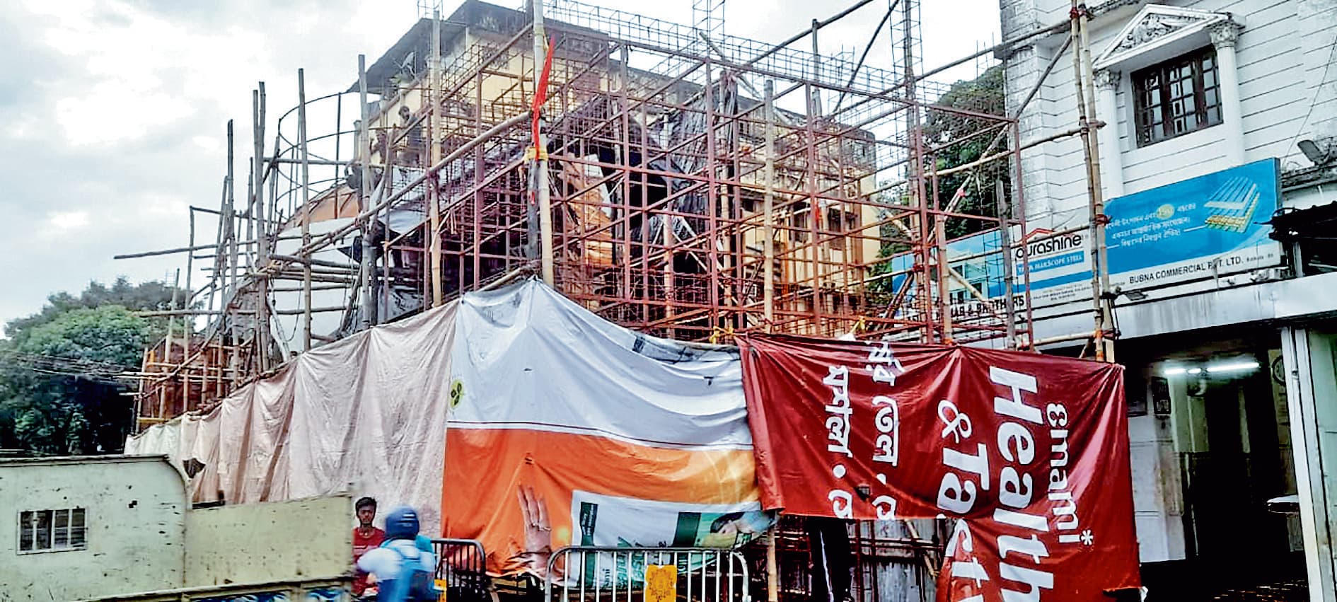 कोलकाता की संकरी गलियों को दर्शायेगी मानिकतला चलताबागान लोहापट्टी दुर्गापूजा समिति