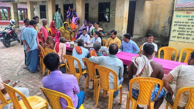 Motihari: मेगा स्वास्थ्य कैंप आयोजित