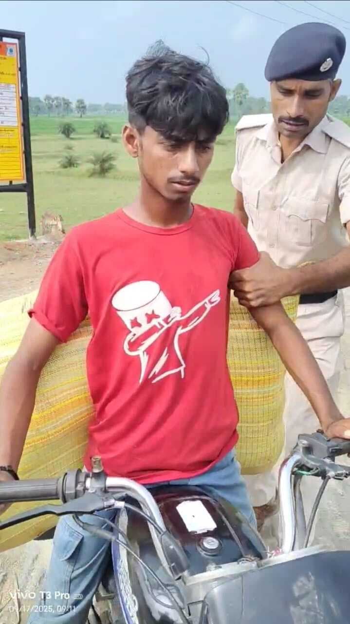 200 लीटर देसी शराब व बाइक जब्त, कारोबारी गिरफ्तार