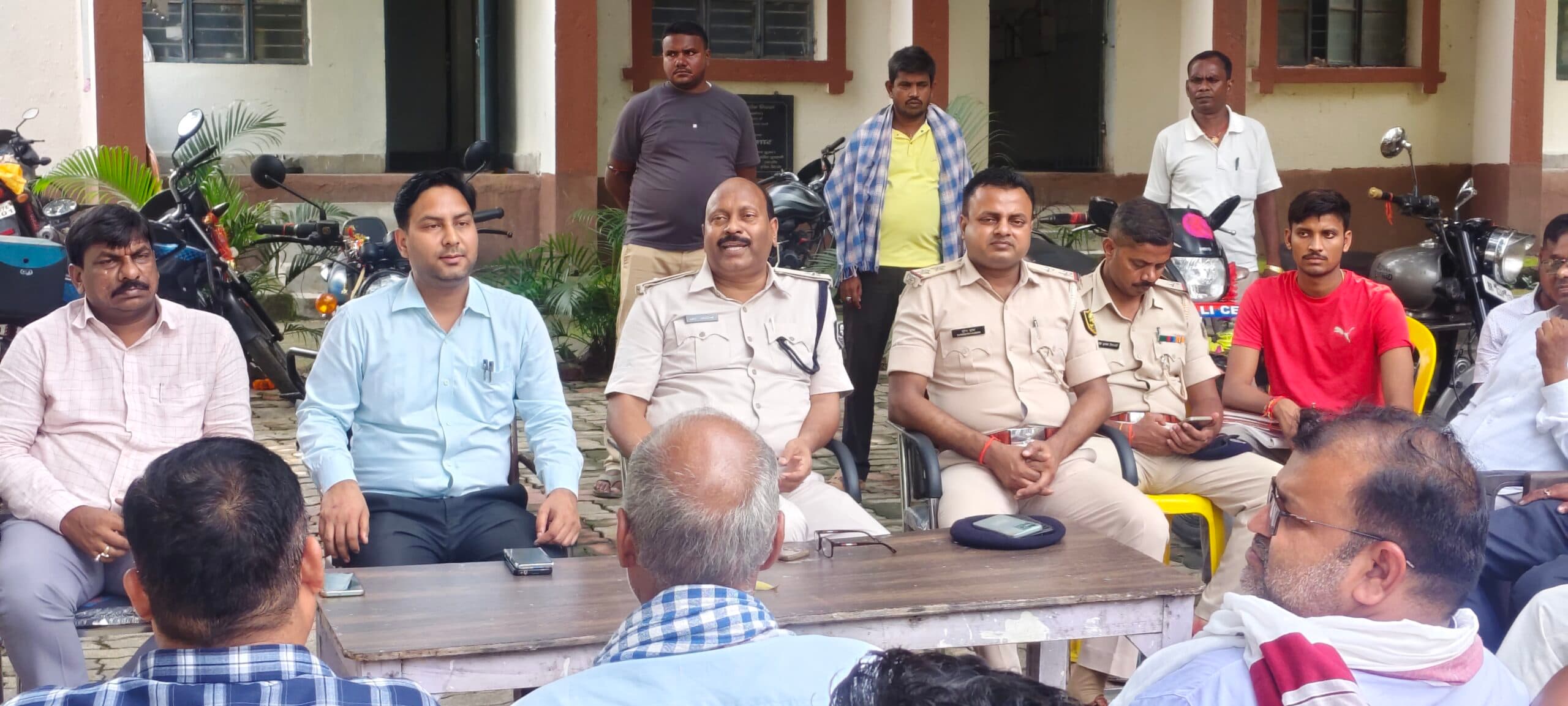 दुर्गा पूजा में डीजे पर रहेगी रोक, पूजास्थलों की साफ-सफाई पर जोर