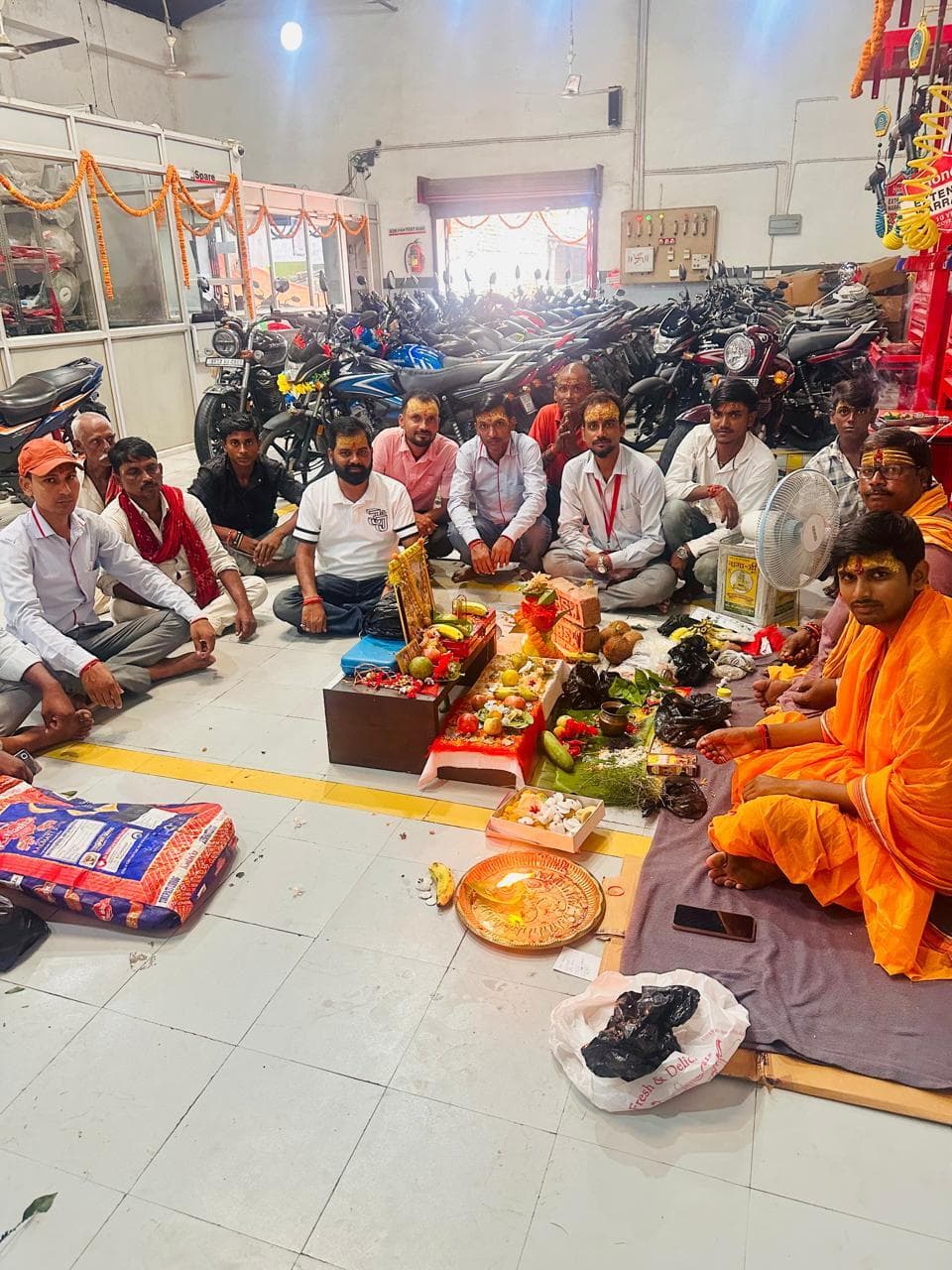 Samastipur News:विधि-विधान से हुई सृष्टि सृजक भगवान विश्वकर्मा की पूजा