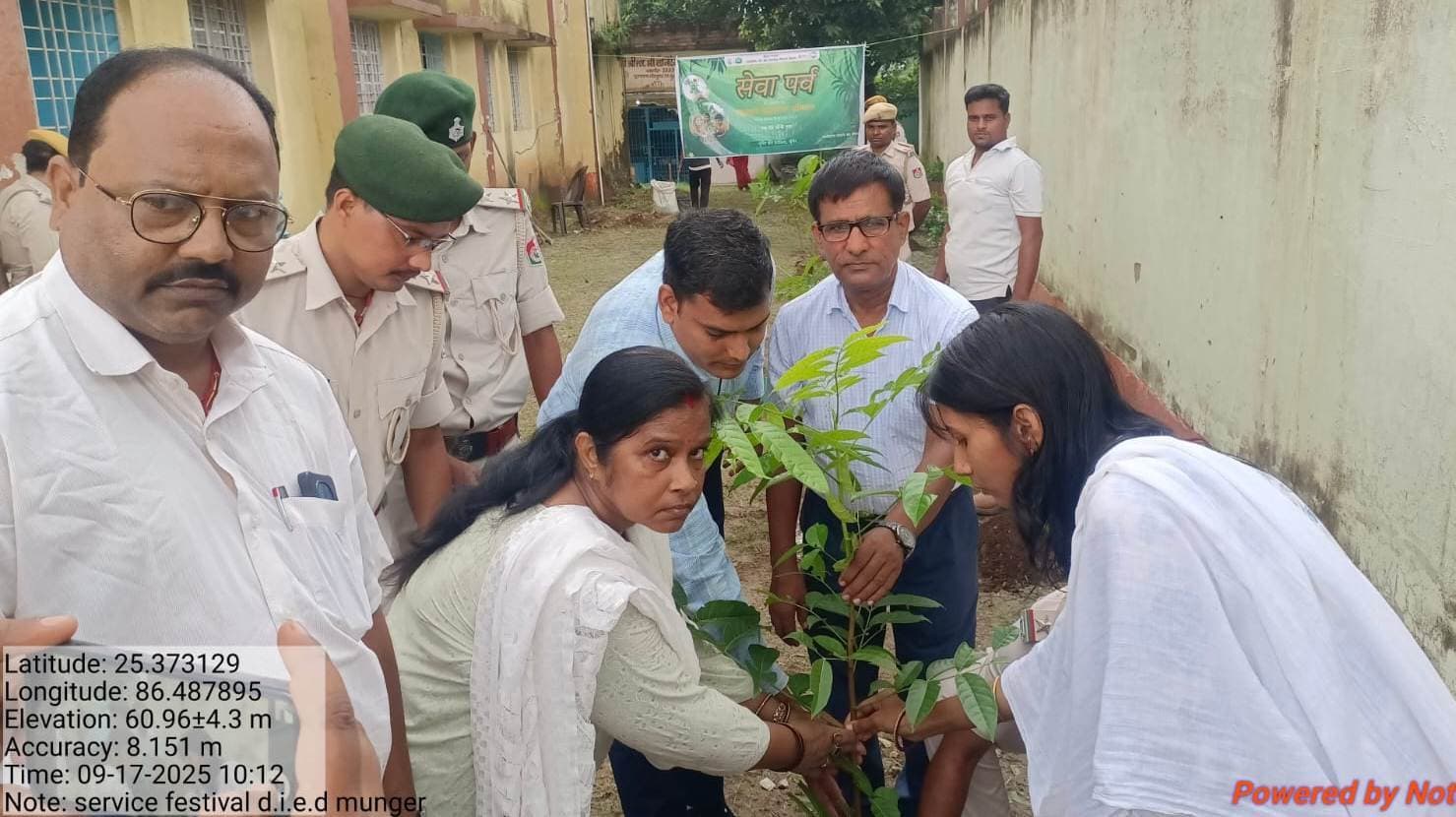 वन विभाग की ओर से सेवा पर्व पर पौधा रोपण अभियान का किया गया शुभारंभ